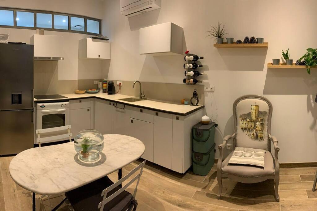 Jolie Appartement En Plein Centre Du Village Les Arcs-sur-Argens Dış mekan fotoğraf